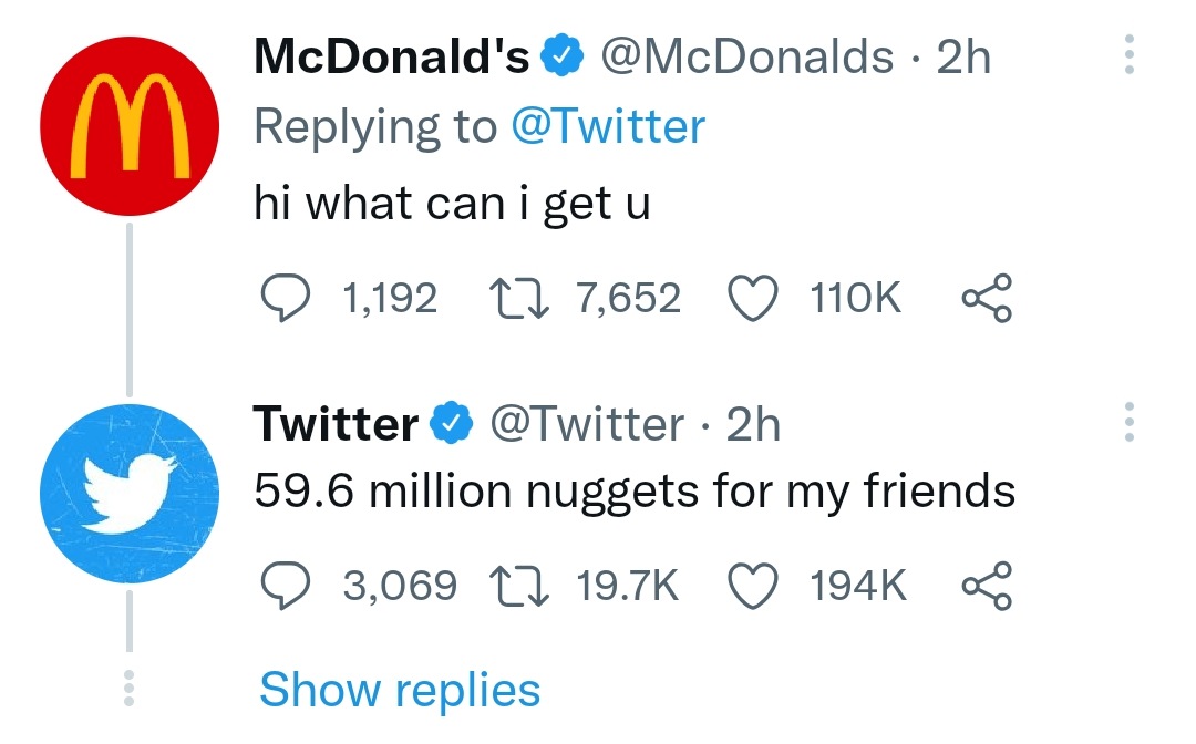 شبكات التواصل الإجتماعي جميعها تعاني.
ماكدونالدز: أهلا ماذا أحضر لك؟
تويتر: 59 مليون قطعة ناجتس من أجل المتابعين.