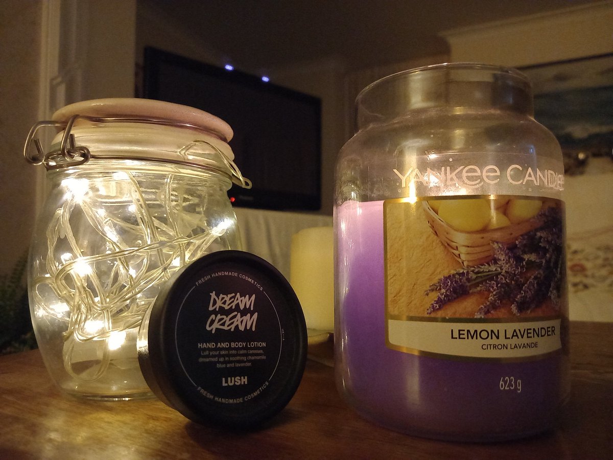 Monday night meditation with the L5! Feeling very sleepy now 😴