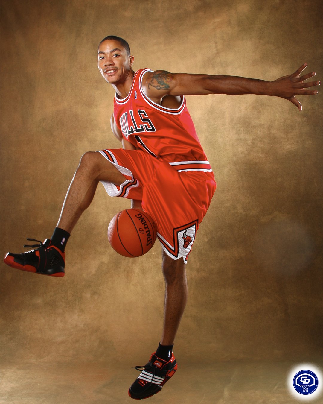 Happy 33rd birthday Derrick Rose! 

Is he the most beloved player in the entire 
