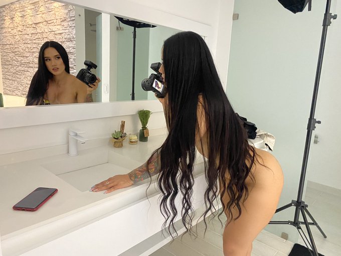 Watch •𝐂 𝐀 𝐌 𝐈 𝐋 𝐀 𝐆 𝐑 𝐈 𝐒 𝐀 𝐋 𝐄 𝐒•♥️'s leaked NSFW photo on TwXstars