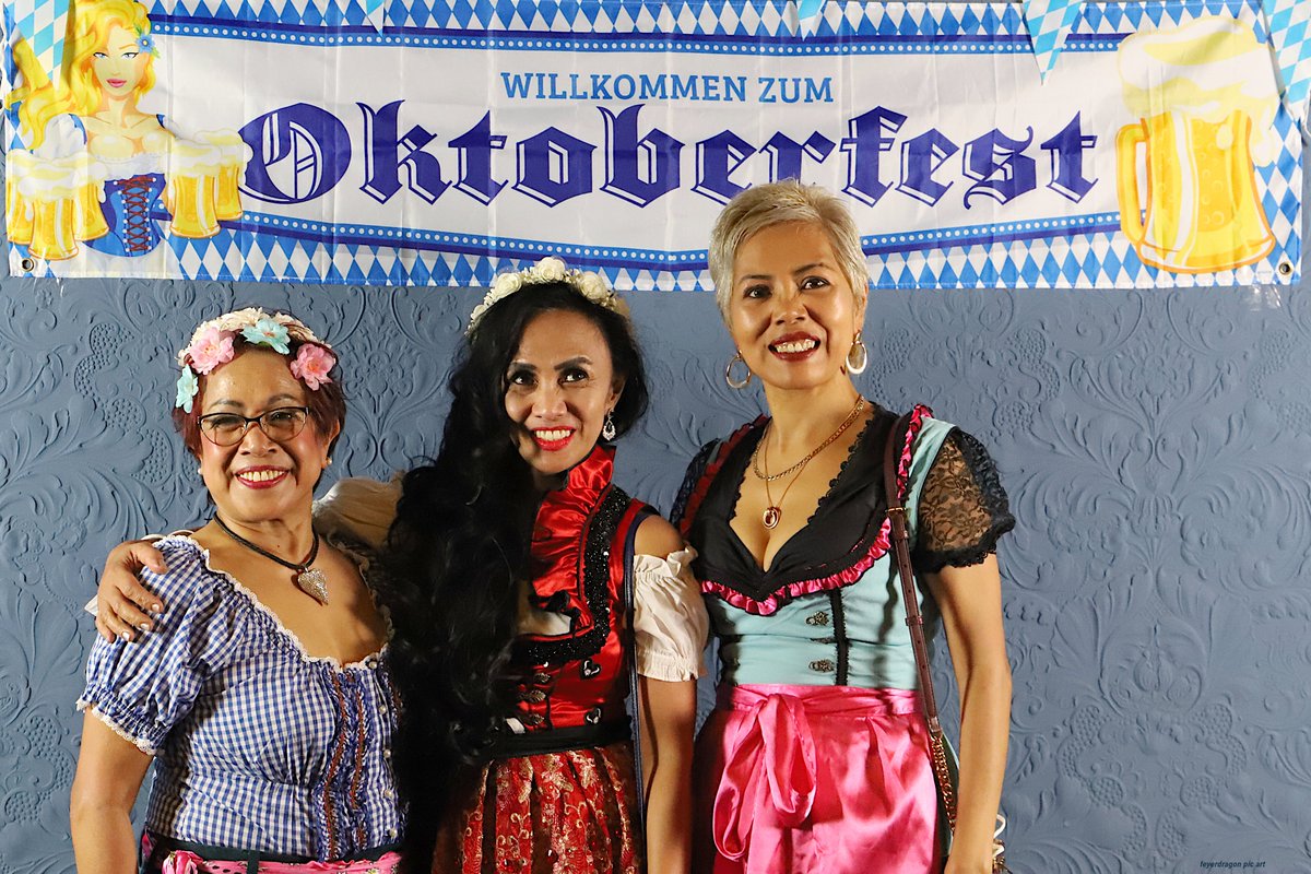 feyerdragon63's tweet photo. ein anderes #Oktoberfest  mit #Musik  guter #Laune und #beauty https://t.co/NRT99amBFq