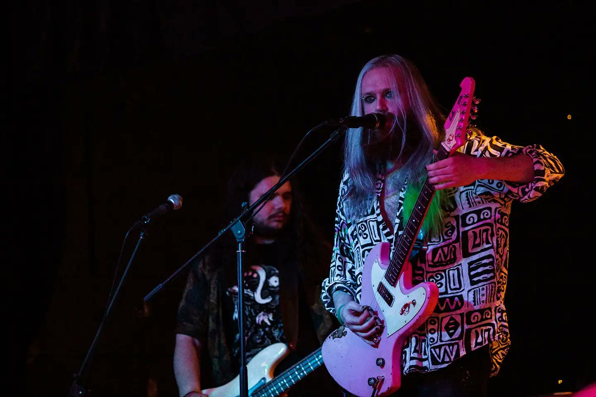 Alright Twatter...

Bin a while!!

Well Facebook and Instagram have been disappeared by our far right government, so we're stuck with this for now