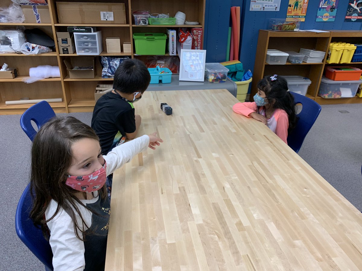 LHendersonReads's tweet image. Kindergarten &amp;amp; 1st got to build their own bot today! We read a personal favorite Boy + Bot by @AmeDyckman then we talked about parts #makercenteredlearning finally we used cubelets to make bots - their only instruction was “work together” they figured out the rest! #onetroymedia