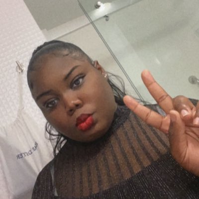 Purple_Lilly98's tweet photo. #NewProfilePic https://t.co/uL7labKrNc