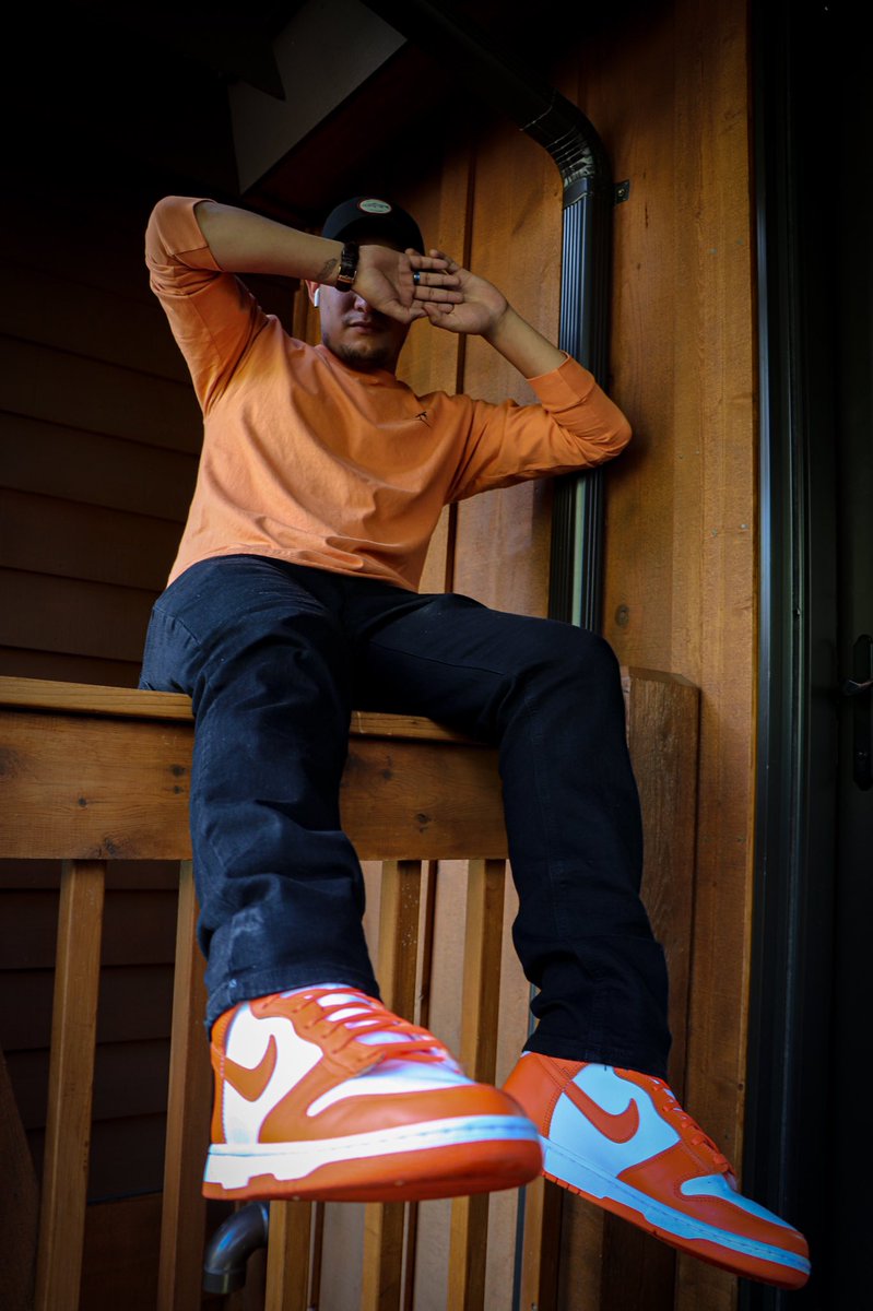 KronosPhoto's tweet image. “Lost in the Hows and Never the Why’s” - @miggy_maann 🏔👁
•
•
•
•
“If you were wondering, I'm thriving. Living with Hype, My true Spirit is rising.”👁
•
•
#Nike #sneakerhead #LifeisBeautiful #Wisdom #Manifestation #Awakening  #Autum #colorado #CreativeSociety #breakenridge