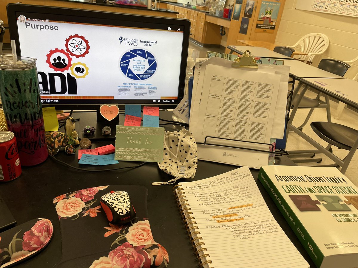 CatMomWV's tweet photo. Teachers have homework too!! 📚 Refreshing my knowledge and skills to teach Earth Science next semester! Excited to learn from @FenderDena #BengalScience #BookStudy https://t.co/woojGfkkEG