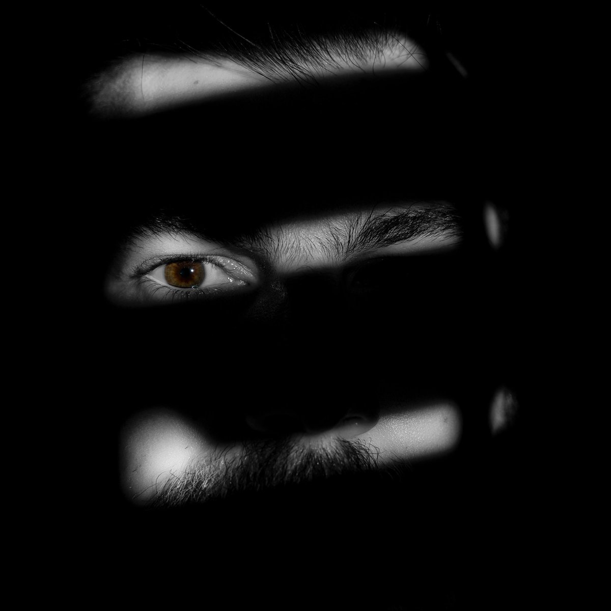 atolja's tweet photo. Me, creeping in on twitter now that #instagramdisabled https://t.co/56M698qXM2