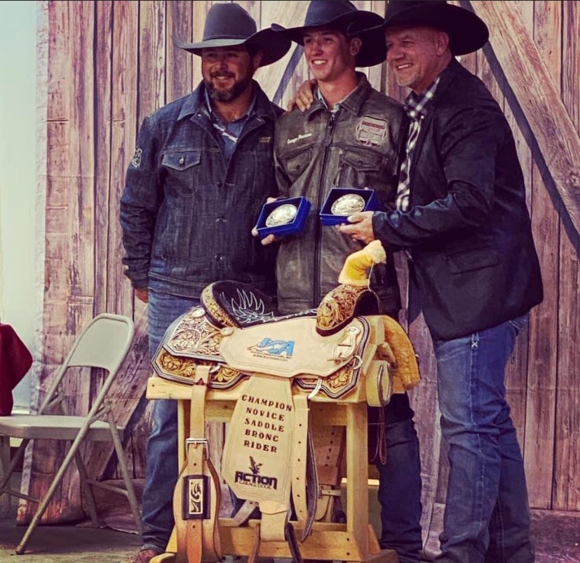 EHS Athlete Spotlight ‼️‼️

<a href="/CaseynPearson_8/">Caseyn Pearson</a> had a busy weekend…

On Friday night he was helping Huskie Football get a homecoming victory, and on Saturday he won the ICA Novice Saddle Bronc Championship ‼️‼️
#IDPreps