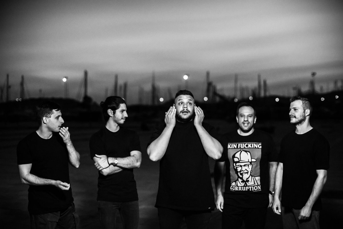 Well, we were never that good on Twitter, we might start trying harder now though.
#facebookdown #instagramdisabled #Messengerdown #metalcore