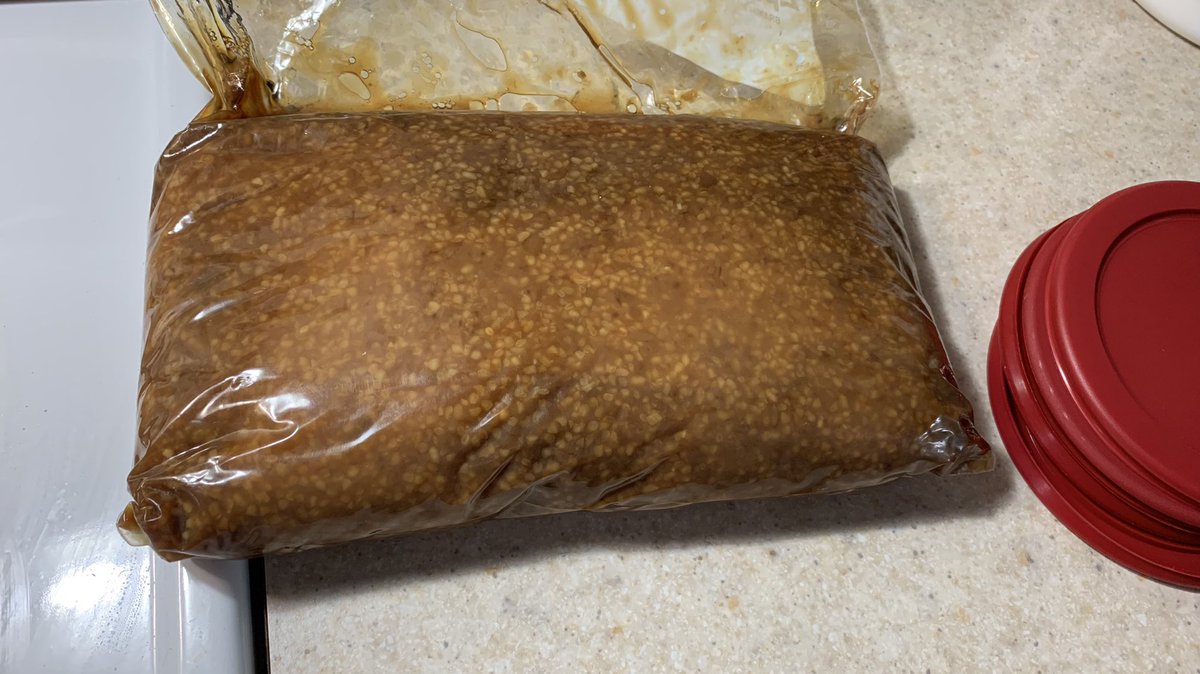tomokomclaren's tweet photo. My first miso making is completed‼️

 #fermentationisfun
 #ygk https://t.co/FRo4RFgsI9