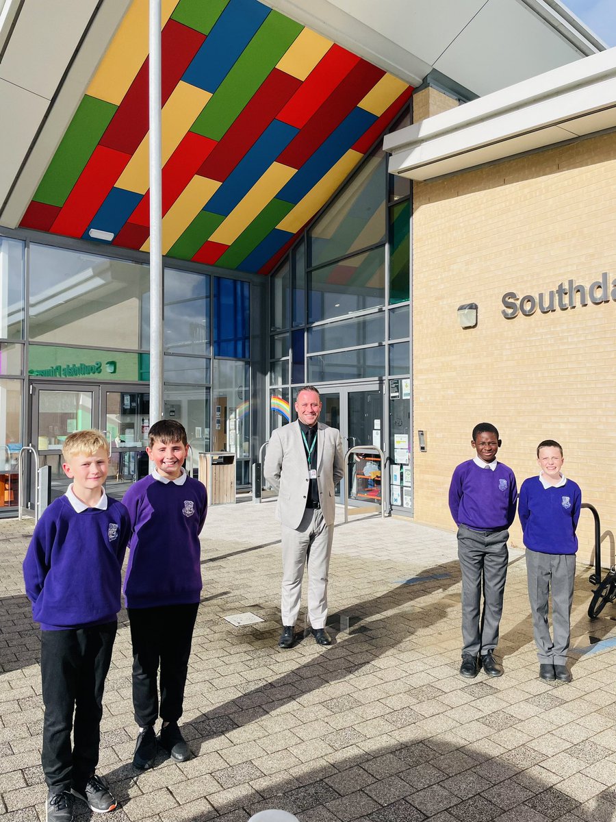 southdaleps's tweet photo. Introducing some of our newly appointed Lead Learners and House Captains, voted for by their peers &amp; the staff after presenting to the whole school via teams 💜🤩 #excitingtimes #leadinglearning #thisissouthdale #pupilleadership #teamsouthdale @wldigilearn https://t.co/d5w0xSu3L8