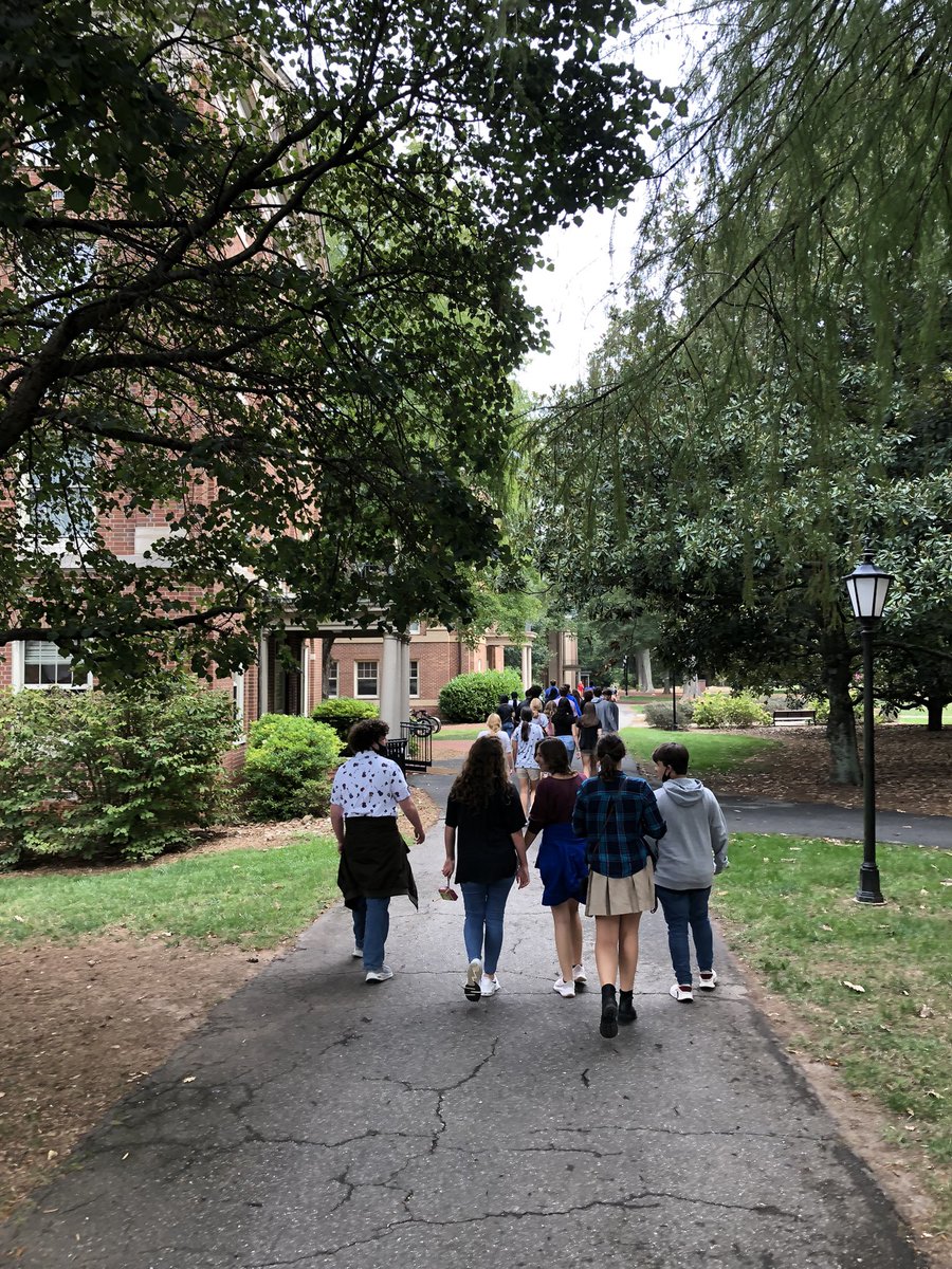THS_College's tweet photo. @DavidsonCollege never disappoints! What a beautiful campus and amazing students! @dcadmission https://t.co/Dn7Uf7oxBI