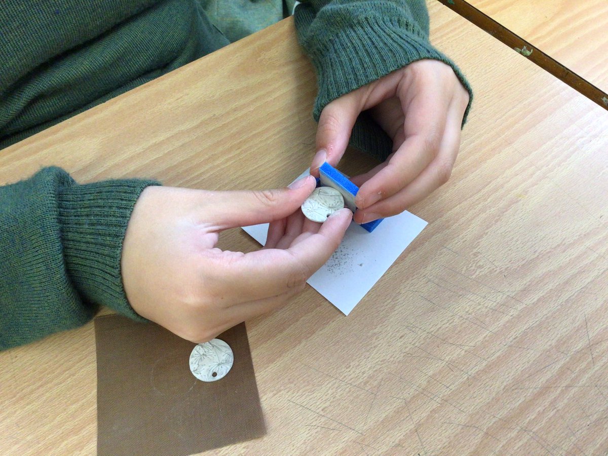 EmbleyArt tweet media