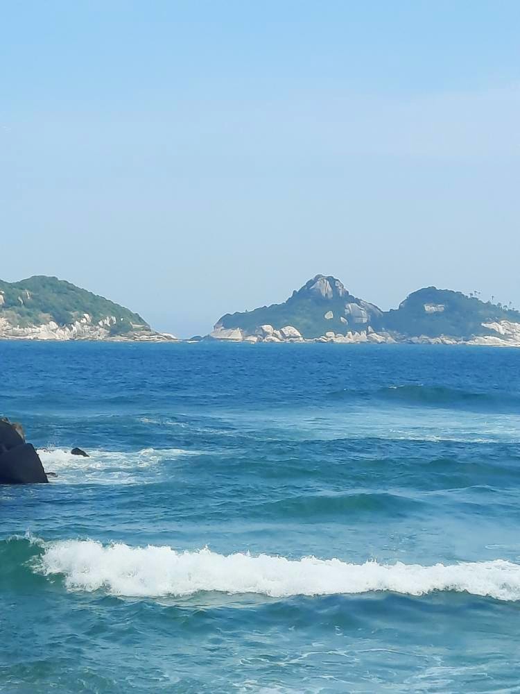 luvcelifleur's tweet photo. Já que o insta caiu, vamos apreciar essas paisagens de ontem

#voltafacebook #precisodelivesdacelinett #caralaioousarahlayla https://t.co/gowLG8j6Nu
