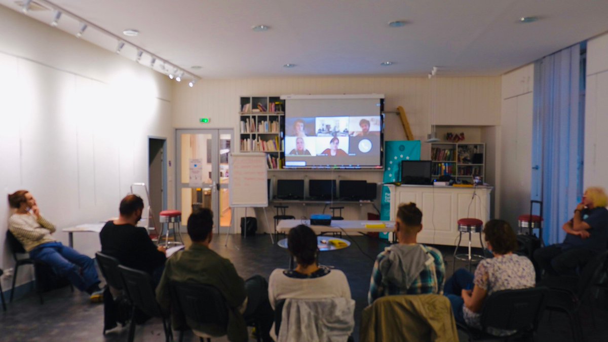 reseau_urbain's tweet photo. Au programme de l'assemblée de #nextplanning à la @MI_Grenoble : présentation des actions locales à la Villeneuve #apu, lien avec la recherche-action et la contribution aux campagnes pour le #droitàlaville #Habitat3 #UrbanOctober #worldhabitatday  👇 https://t.co/csOMYLTISX