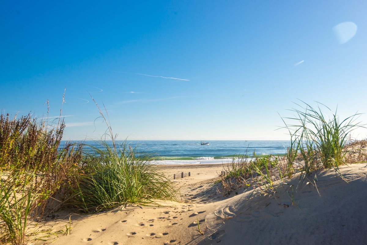 JoeLambJr's tweet photo. The beach is calling you! Come visit and de-stress for awhile.   
#vacationmoreworkless #octobervacation #beachvibes #beachvacationinthefall #joelambjr 
#nagshead #kittyhawk #obxnow #visitnc https://t.co/KDFl7PONZe