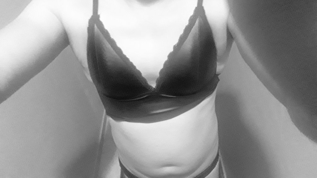 Asker öğrenci aktifler gizlilik şartıyla  geceyi yasamak istiyorsan bir dem kadar yakınım cide