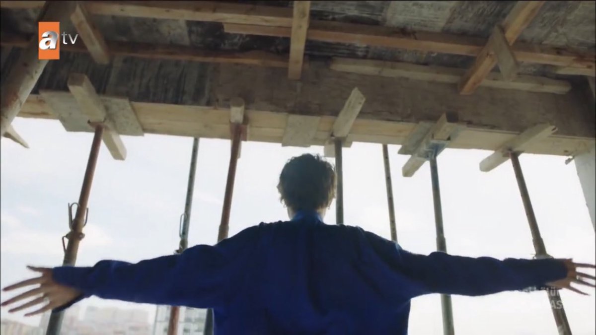 Hande için ihtiyaç duyulan kan kesin Ayşe’dedir. 14 bölümdür her kabak onun başında patladı çünkü #KalpYarası #ÇokYaraAldık