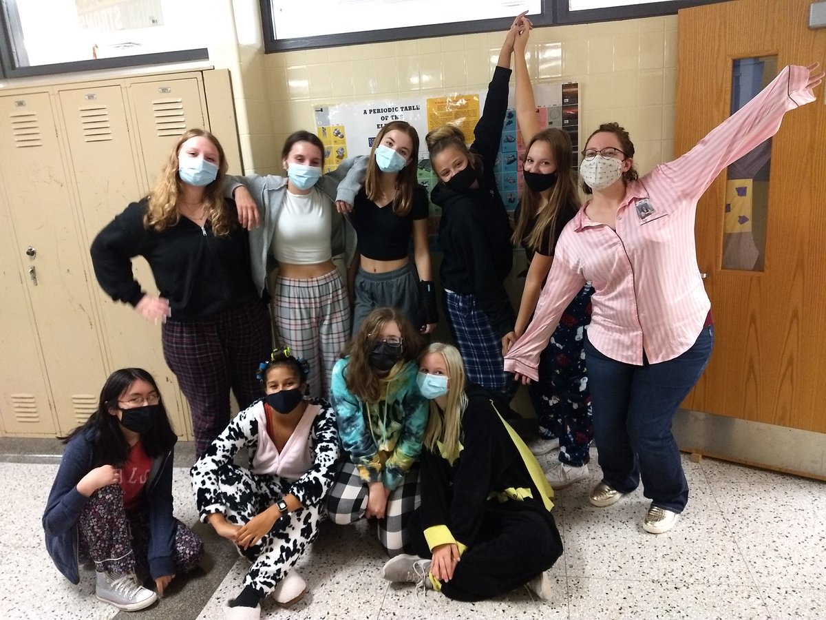 HamikChem's tweet photo. 7th block HChem has got school spirit, how 'bout you? #PJsday #BurkeChem #BurkeHC2021 @OPS_Burke #haircurlersFTW https://t.co/CzzuPlYz9y