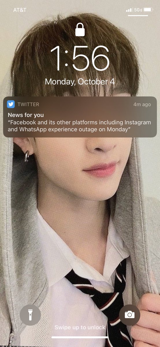sseongstar's tweet photo. Oh no shit Twitter https://t.co/GkSj3ifX1t