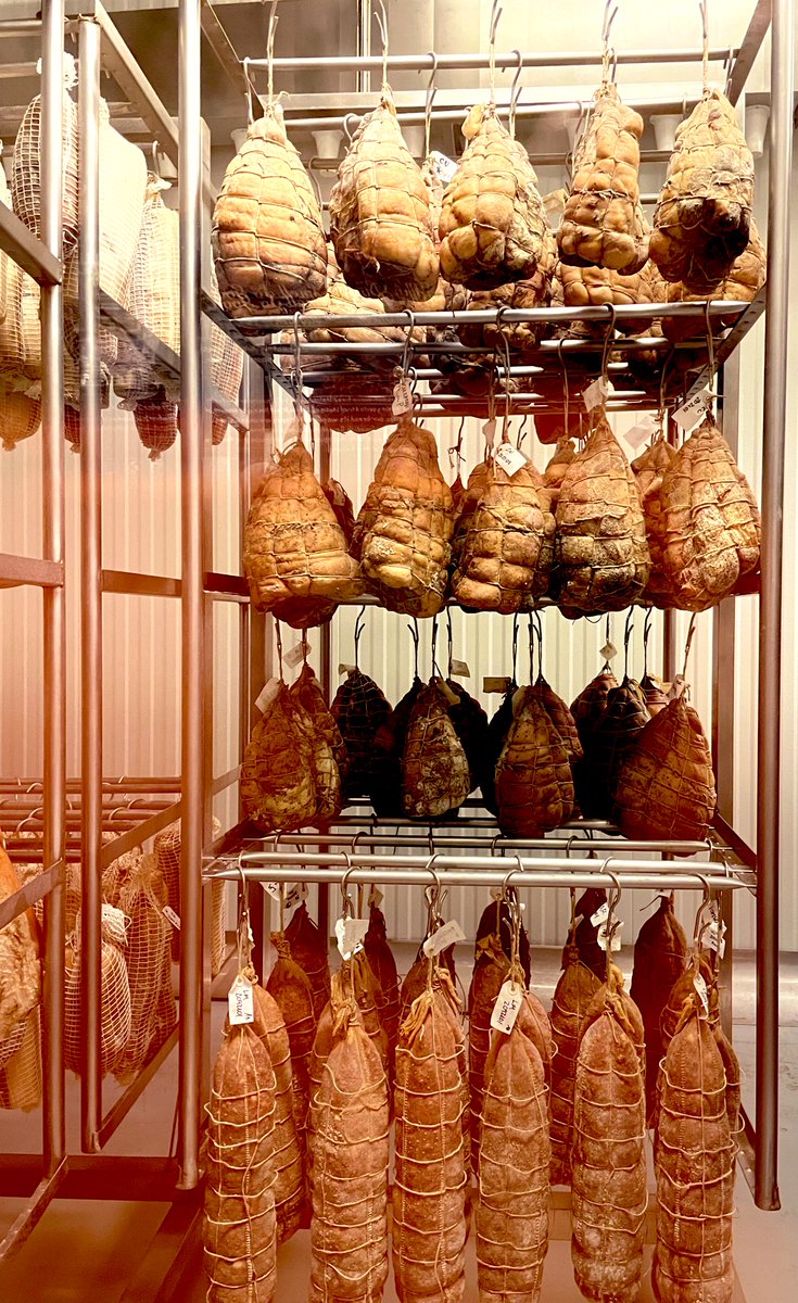 eatinglasvegas's tweet photo. People (including moi) love to brag on the #Vegas food scene, but until we start curing our own hams and sausages, we have a long way to go. 🌭🥓🐖 #FoodBuilding #Minneapolis https://t.co/UsX1Uv8iBW