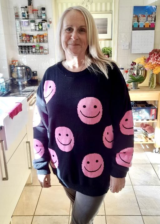 SusanBailey63's tweet photo. If it’s good enough for @noelfielding11 @BritishBakeOff then it’s definitely good enough for me! #smileyfacejumper #smiley #jumper #oversized #GBBO  #andbake 😊😍 https://t.co/nRaLYvip1Y