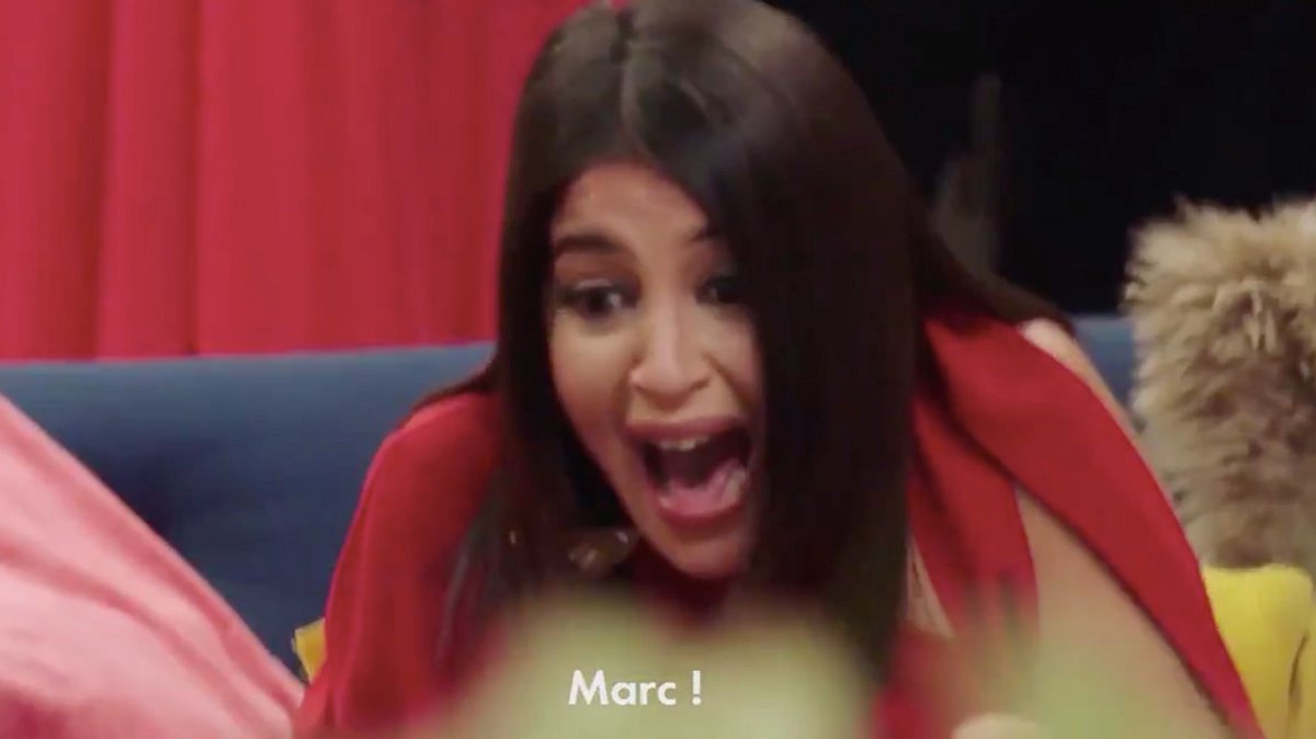 Thibdudu's tweet image. Pendant ce temps au siège de Facebook