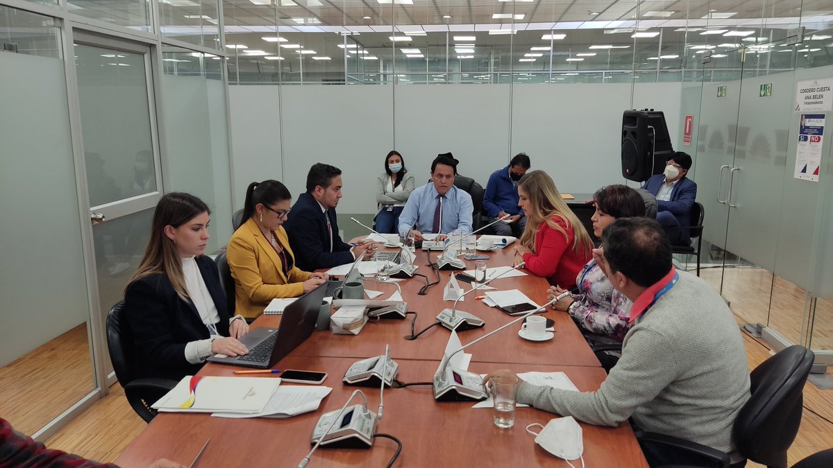 FiscalizacionAN's tweet photo. Inicia la sesión 045. Hoy comparecerá Emilio Torres Copado, quien fue convocado por @VillaFernando_ por el caso #InaPapers. Torres Copado debe explicar la transacción con #InaInvestment para la compra de un departamento en Alicante (España) https://t.co/cLGSOENRSi