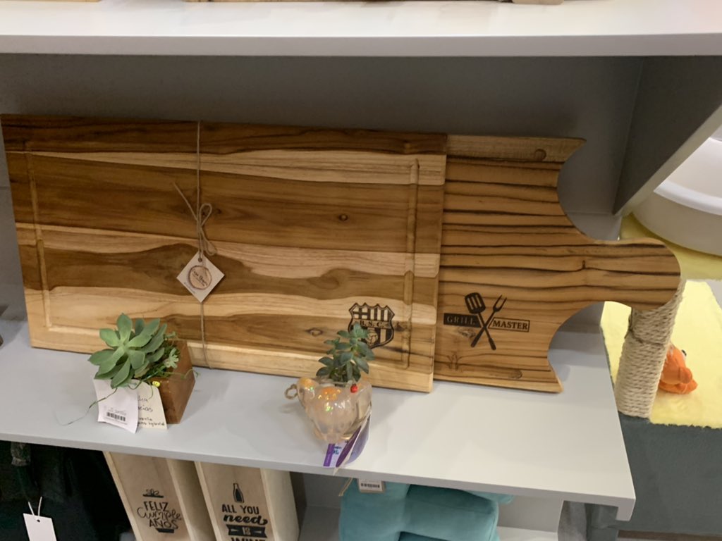 Visítanos en el 📍<a href="/MALLDELSOL_EC/">Mall del Sol</a> #ondalocal Frente a Marathon <a href="/marathonsports_/">Marathon Sports</a> 

Ahí podrás encontrar algunos de nuestros productos y cancelar con tarjeta de crédito 🙌

<a href="/CasaRinconEc/">Casa Rincón</a>