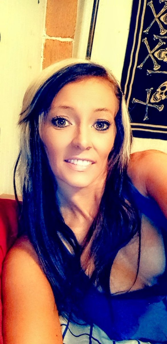 l_samee's tweet image. 