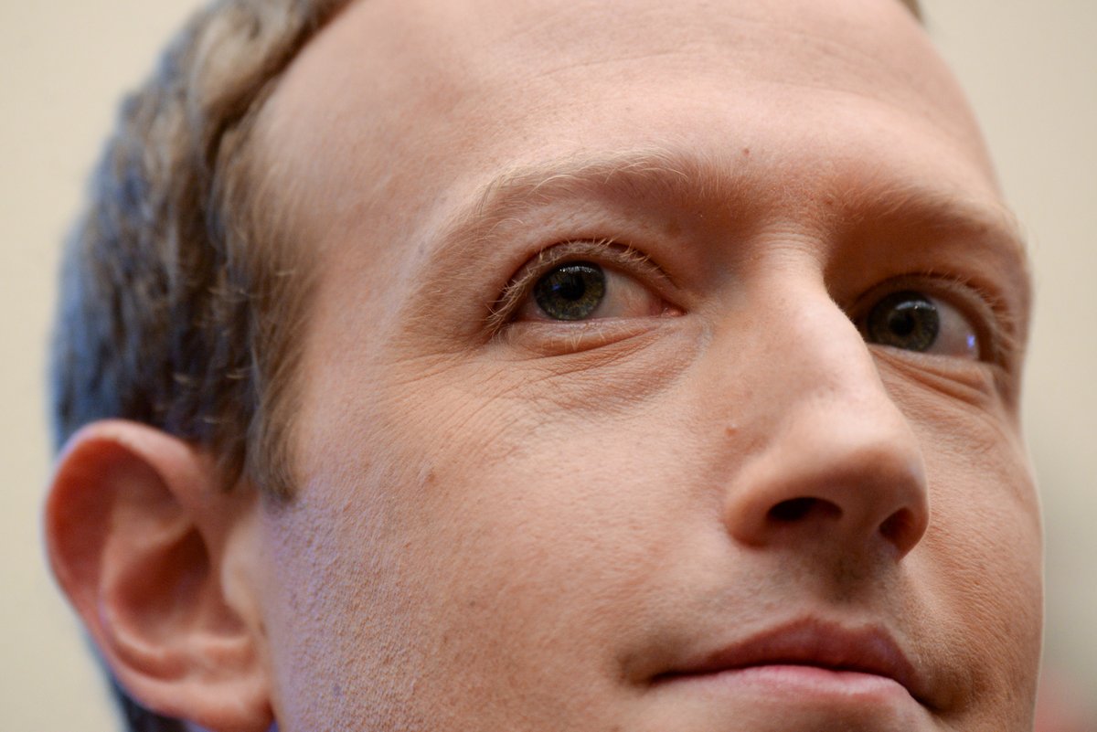 ajplus's tweet photo. Mark Zuckerberg's net worth dropped $7 billion on Monday, reports Bloomberg, as Facebook, Instagram and WhatsApp dealt with outages — losing half a million $ per hour in U.S. ad revenue alone.

His wealth is still over $120 billion, the 5th richest person on the planet. https://t.co/hnT3aDUY3O