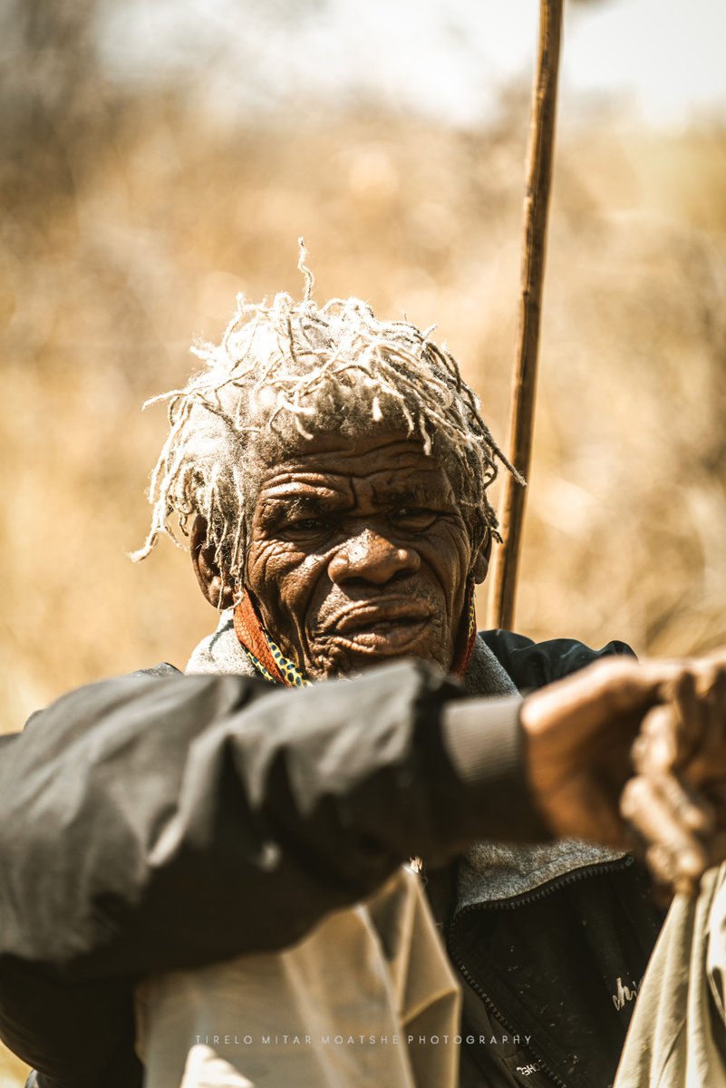 BlackpassoMITAR's tweet photo. The scorpion Whisperer..living legends #Cobra #SanCamp #JacksCamp @uncharteredafri #makgadikgadipans #nikonphotography #depressioncure @Nikon_SA  #holidayingatdreamland https://t.co/vN1BSMeqtl