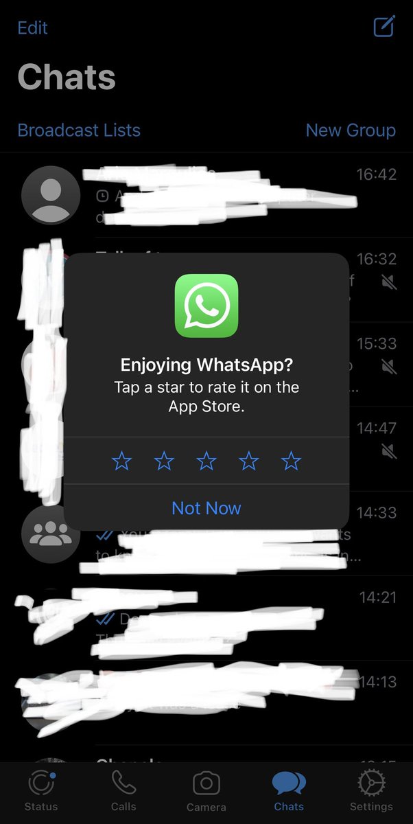 _93sal's tweet photo. Nice try WhatsApp. 😂😂 
Not sure what kind of ratings you expect me to give you when this pops up amid the ongoing WhatsApp/Facebook/Instagram outage 🧐 

#WhatsApp #WhatsappOutage #WhatsAppisdown #facebookdown #instagramdown https://t.co/n3hXChY9NT