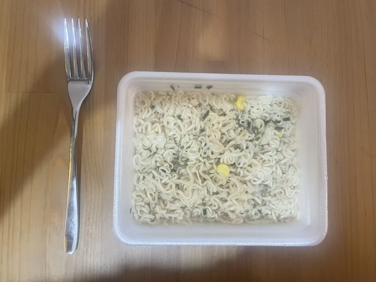 Tfw Insta goes down and you lose all motivation to cook #nofilter #monosodiumglutamate #polysytrene