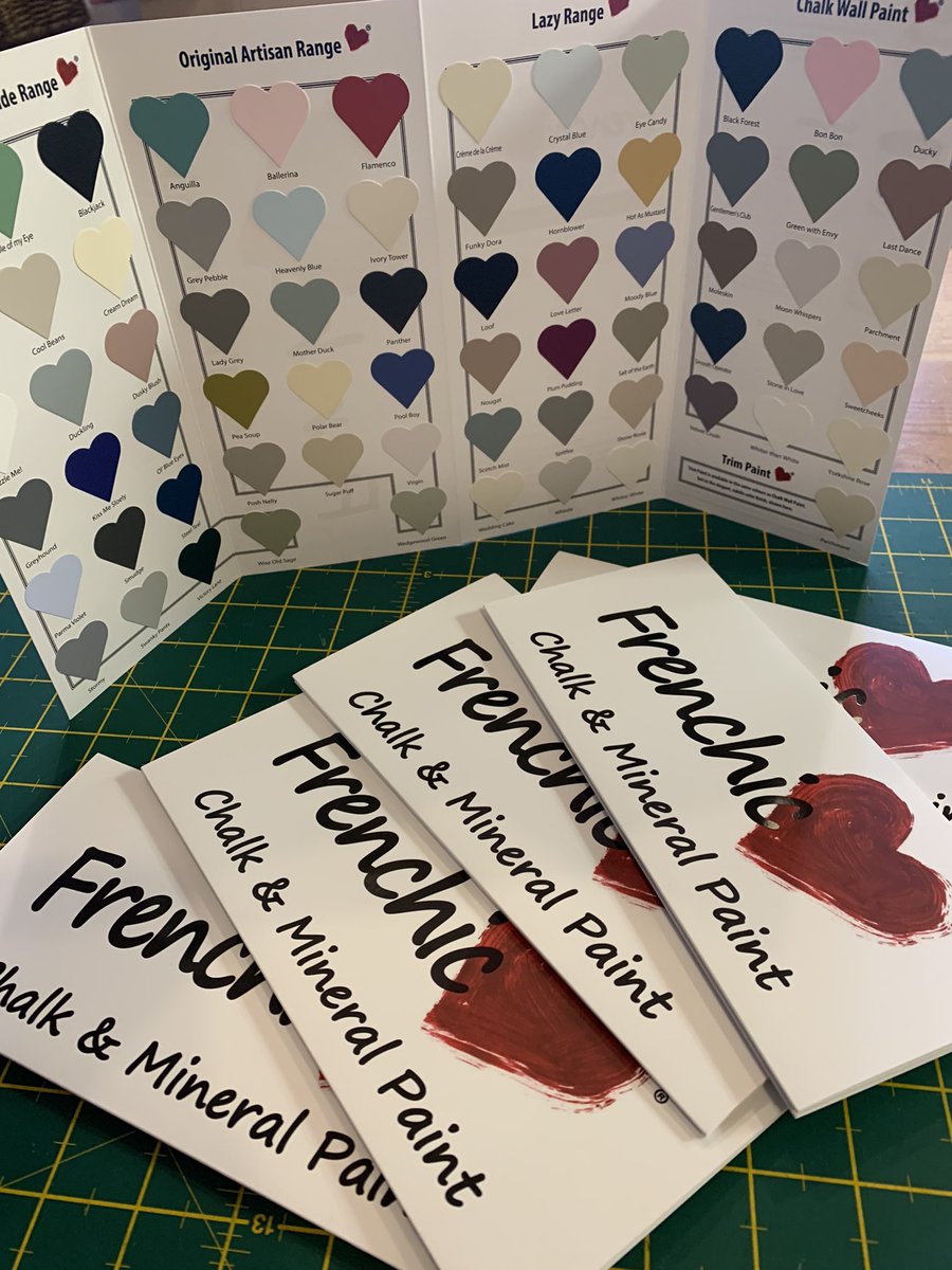 Sew_n_Sew_uk's tweet photo. As Facebook etc is down, there’s more time to paint! We are still available on here and email if you need to get hold of us. Back open tomorrow at 10am ❤️
#getyourpaintbrushout #frenchicstockist #frenchic #facebookdown #werestillhere #stillopen #Retail #Northamptonshire https://t.co/5yVN55FIM5