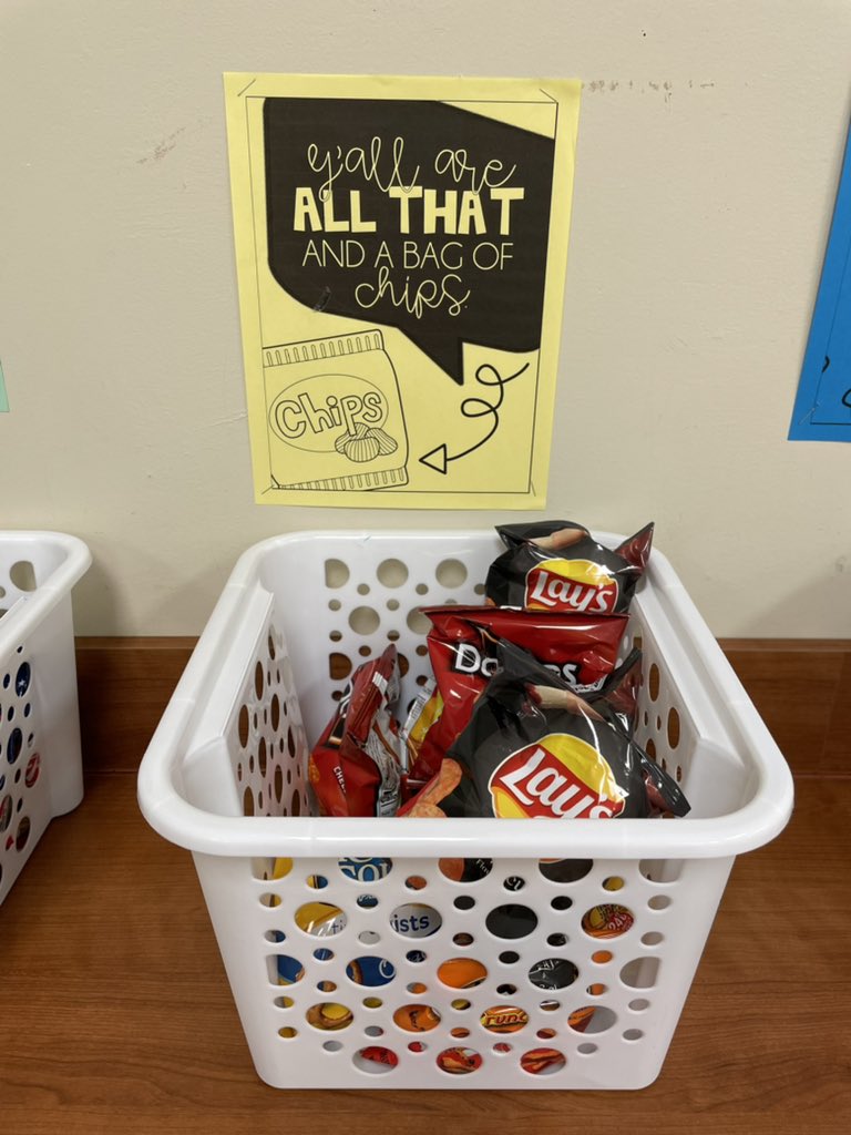 Smith_Educating's tweet photo. @wilkerson_pto Thank you for the yummy treats! It’s always a great day when there’s snacks involved! https://t.co/c9njWqsPEs