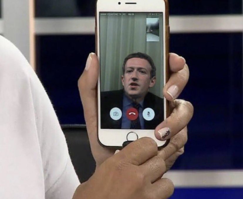 ulanburki's tweet photo. Zuckerberg : Herkesi meydanlara davet ediyorum. Baz istasyonlarını terk etmeyelim "New York Times"

#WhatsApp #çöktü #instagram https://t.co/Jg9cVoSiiE