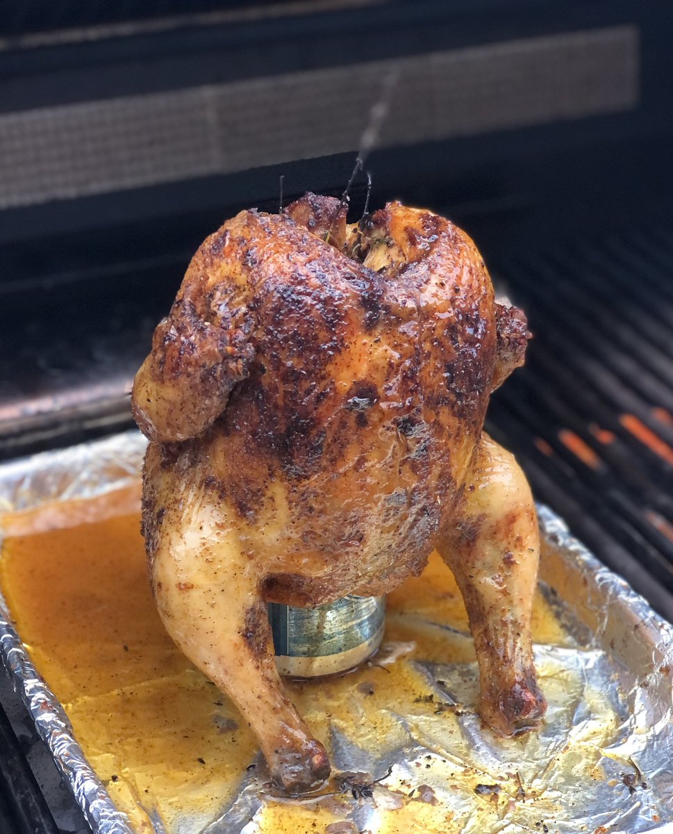 Poppin’ tops. Because no one ever got mad at #BeerCanChicken on the <a href="/LynxGrills/">Lynx Grills</a> 
#LynxLife #LikeYouMeanIt
🍗 🔥 🍻