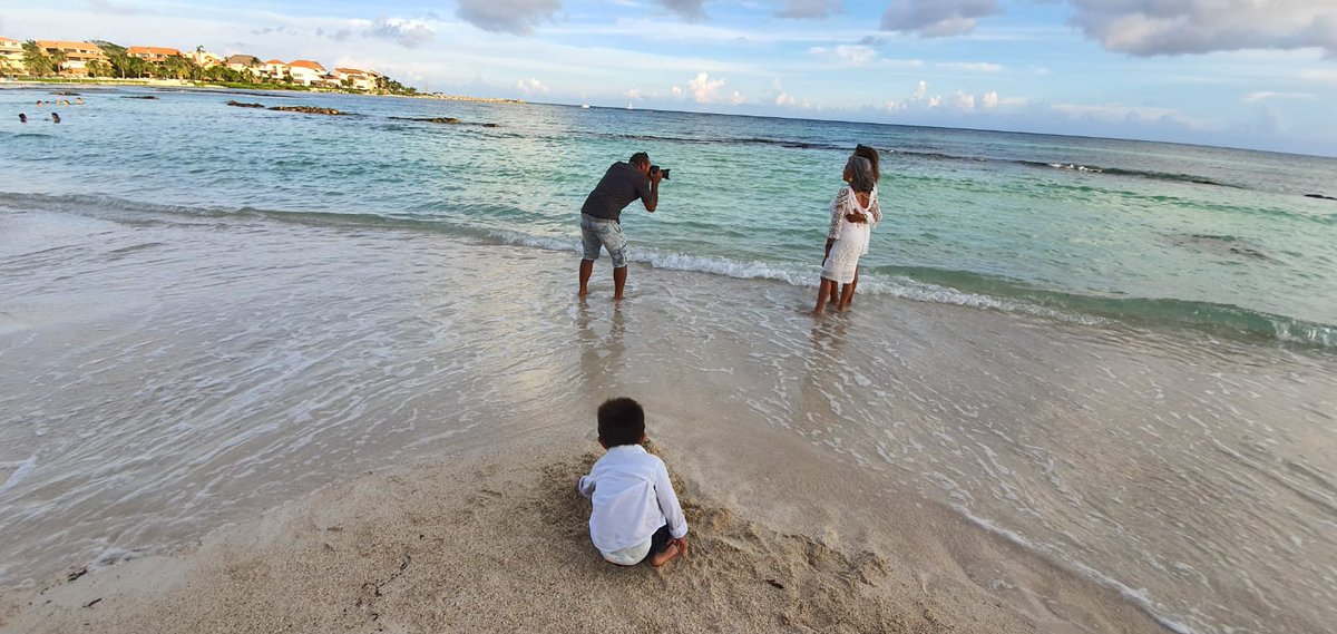 Photoshoot in Cancun #betzystyle #photographertulum #photoshoottulum #photography #cancunphotoshoot #rivieramayamakeupartist
.
betzystyle.com