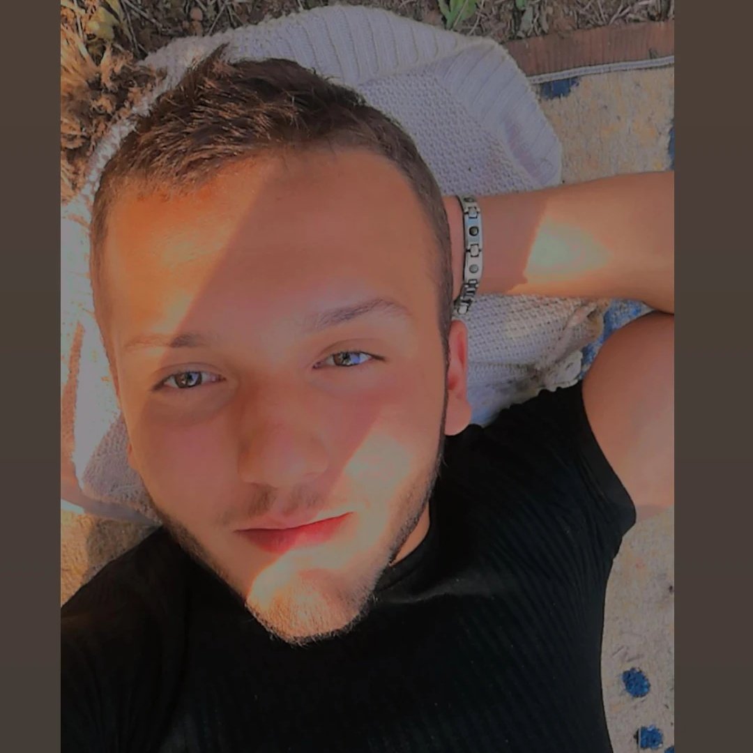 Don't look too much, we'll get lost😉