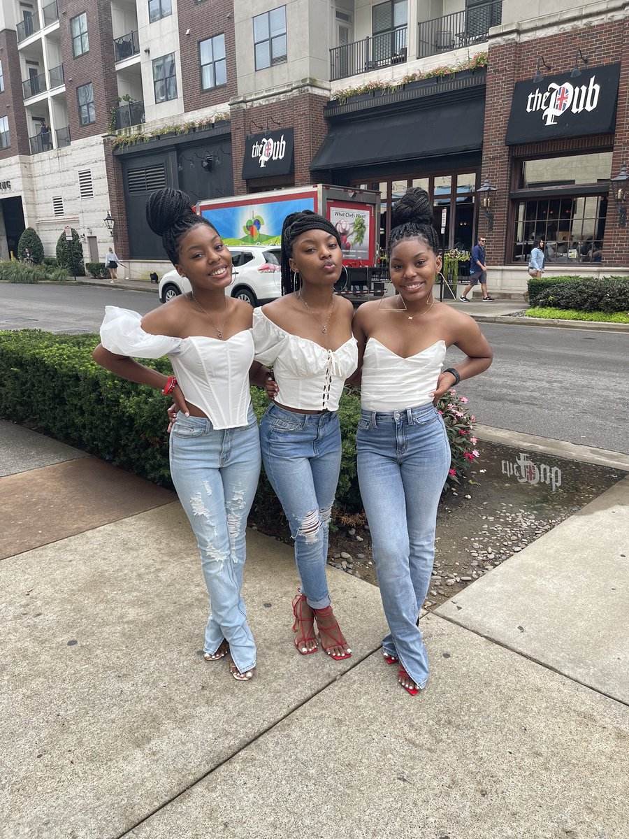 its__jayd's tweet photo. It’s our FIRST DELTAversary ❤️
#AOML https://t.co/QgmC6aUBoZ