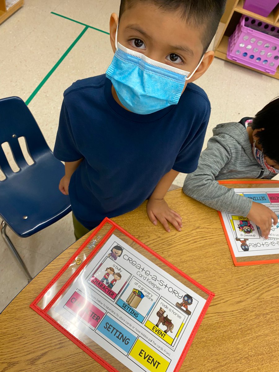 MsJacobs_Rm_15's tweet photo. Building oral language skills (in English)  while also pre-teaching the skills that they will be working on in Spanish for the rest of this week! Shout out to @jmcpg9 ! #duallanguage #phwaves @PhillipsAveElem @MrsTomer_Rm16 https://t.co/h37dYJThUU