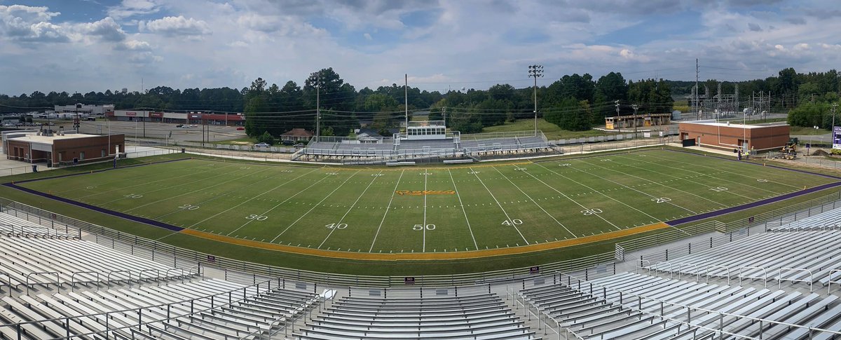 airsimmons's tweet photo. 💥Barons(5-1) vs WL (5-1) 
 🎉 8th grade recognition 
📍Stadium
🕔 5:00 PM
📅 Thursday (10/7) 
@BCHSLoyalRoyals @RoyalsFootball1 
 @bleckprogress https://t.co/qdEH5JyUKf