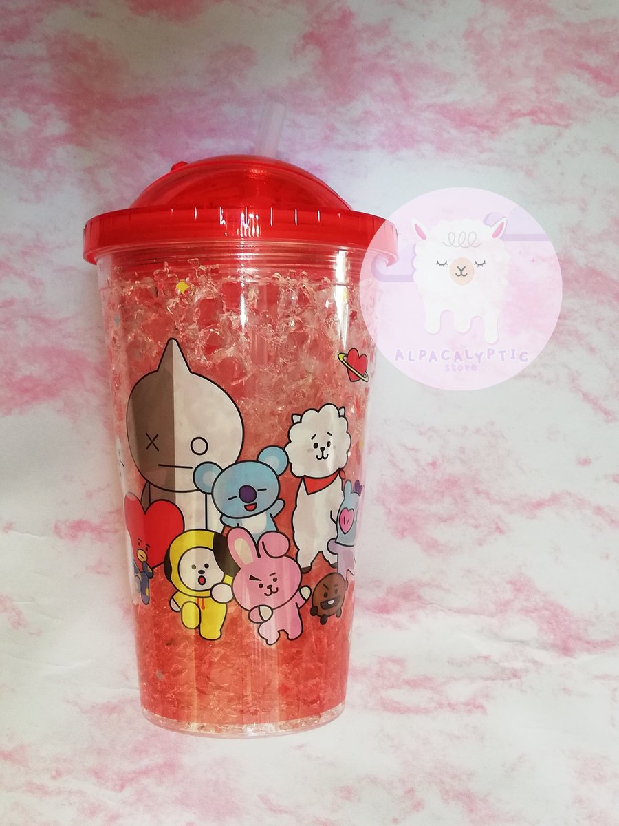 alpacalypticMX's tweet photo. ✨VASO HIDROGEL BT21 (BTS)✨

Capacidad de 500ml, ¡llévalo por $180 pesos!

Refréscate con este bonito vaso de hidrogel, solo llévalo al refrigerador y sirve tu bebida para mantenerla fría. 🤗

Entregas personales en CDMX o envíos. Cotiza envío por MD. ✨

 #BTS #BT21 https://t.co/44Qvy2KTpz