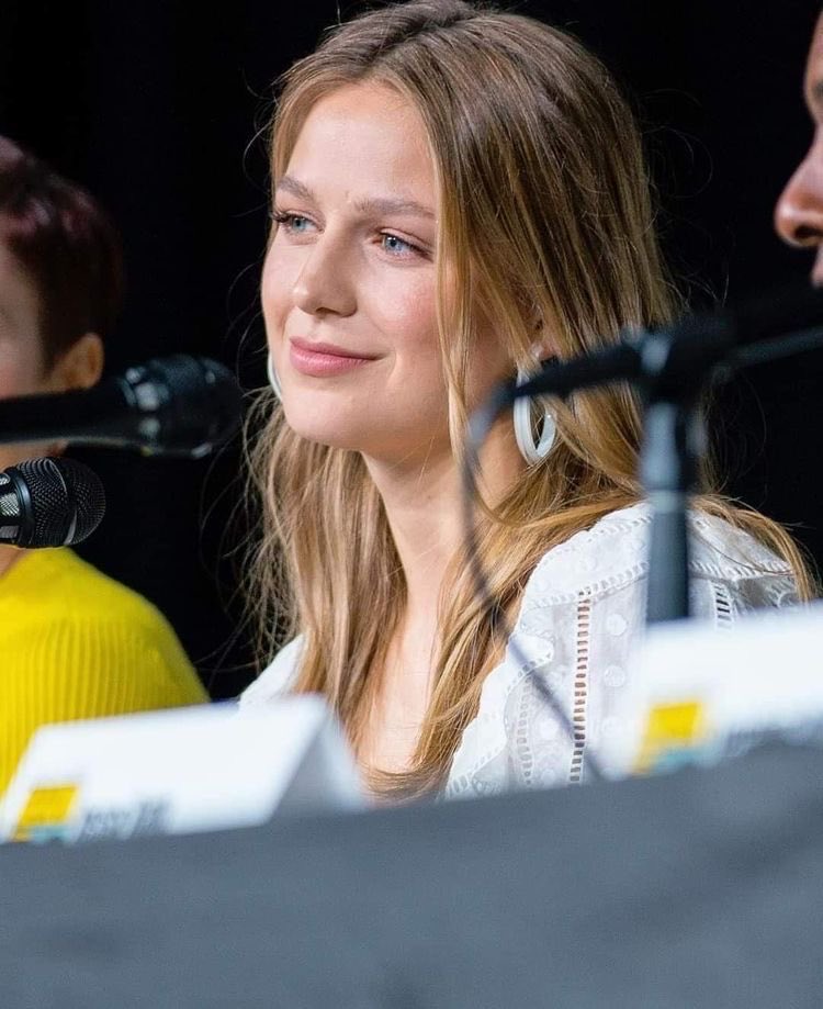 E por último, quanto você ama melissa benoist?

HAPPY BDAY MELISSA 