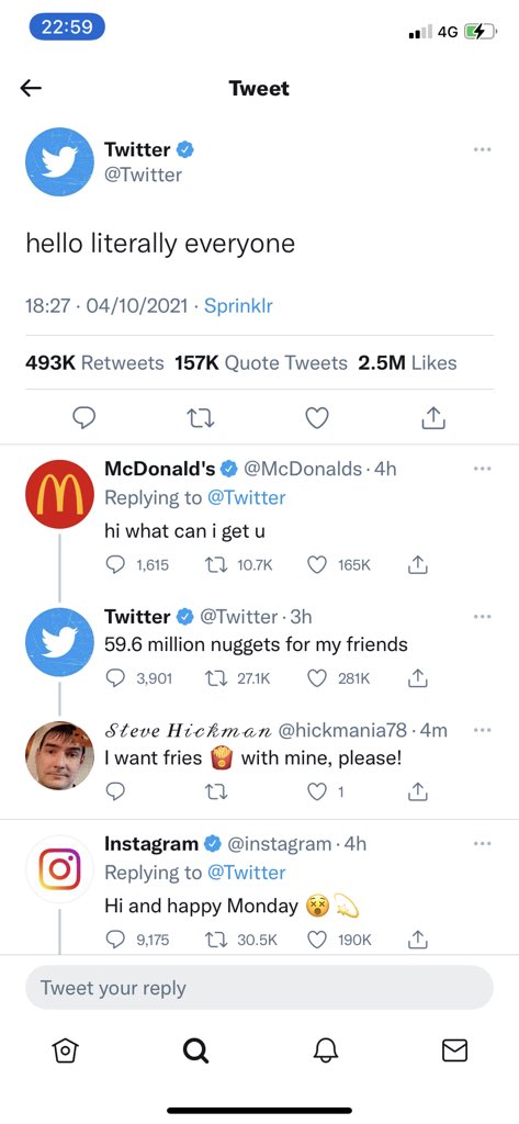 sleonba's tweet image. Twitter &amp;amp; McDonalds seem to get along very well 😂 #facebookdown