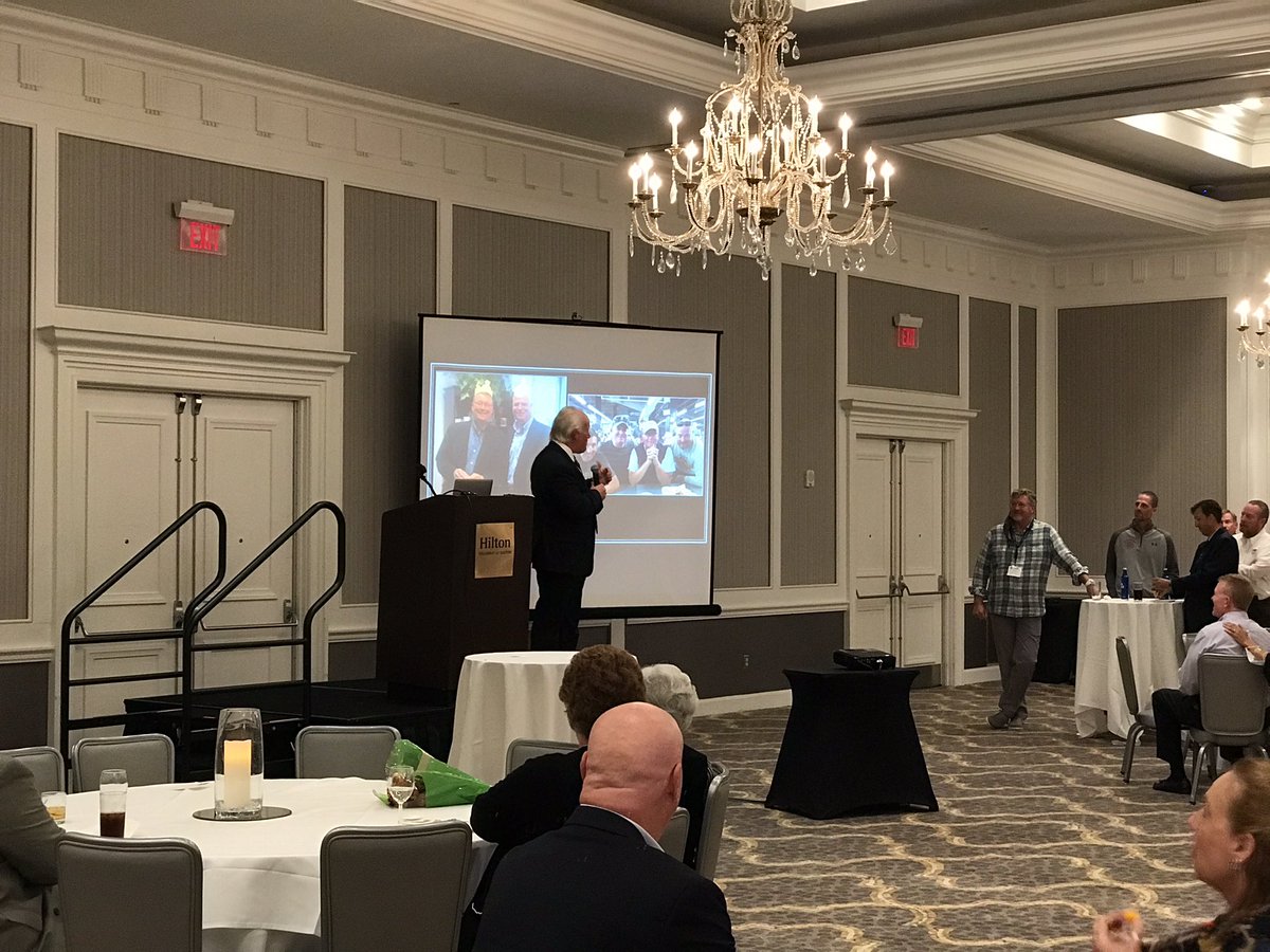 RossRams1's tweet photo. So grateful to be able to celebrate a man who has been a mentor to so many school administrators throughout the state of Ohio. Thank you, Ken Baker, for being a mentor to myself and so many others. Enjoy your retirement! #OASSAFall21 @OhioPrincipals https://t.co/jBjfmjSAEj