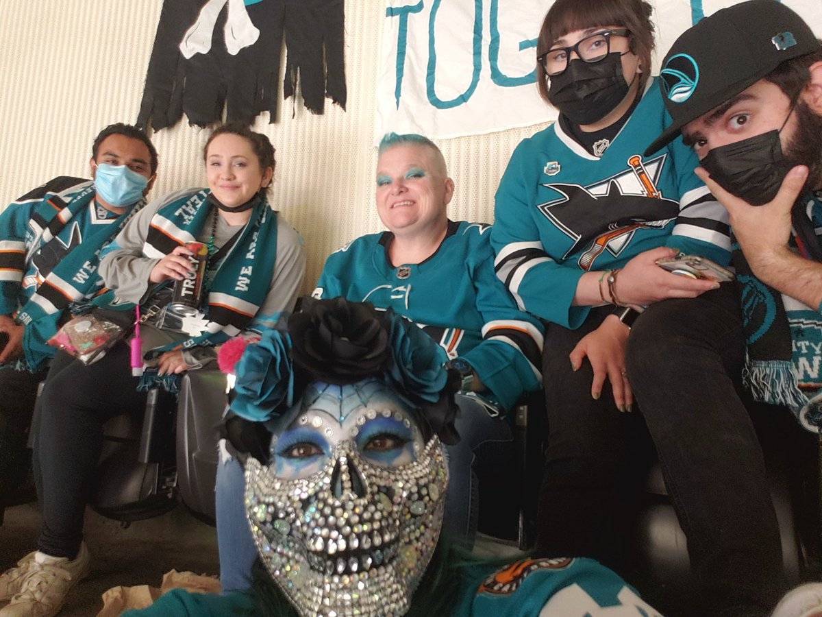 Here with Family #tealcitycrew #sjsharks @SanJoseSharks  @NHLonNBCSports  @NHL  #MaskUp