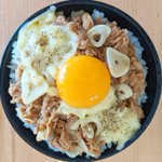 香りと味、ともに最高の仕上がりになる？!とっても美味しそうな「卵かけご飯」レシピ!