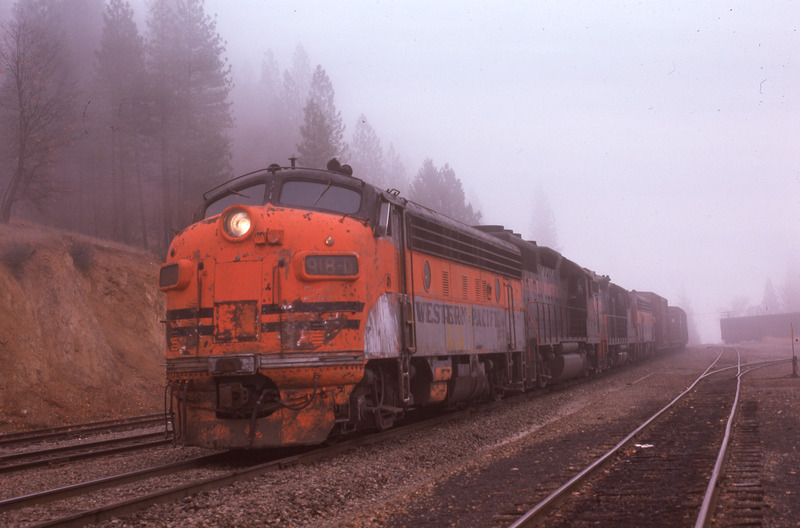 FRRSWPRM's tweet photo. Another angle of WP 918D in Quincy, December of 1974. #FUnitFriday
📷 Norm Holmes https://t.co/PtefrPZIWB